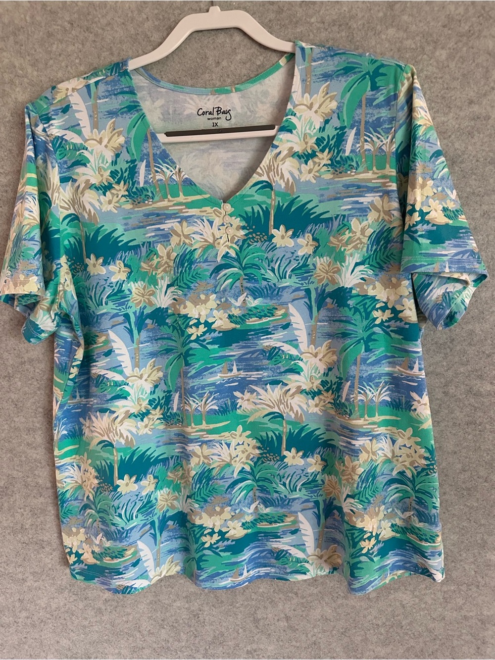 Coral Bay Turquoise & Blue Tropical V-Neck Short Sleeve Top